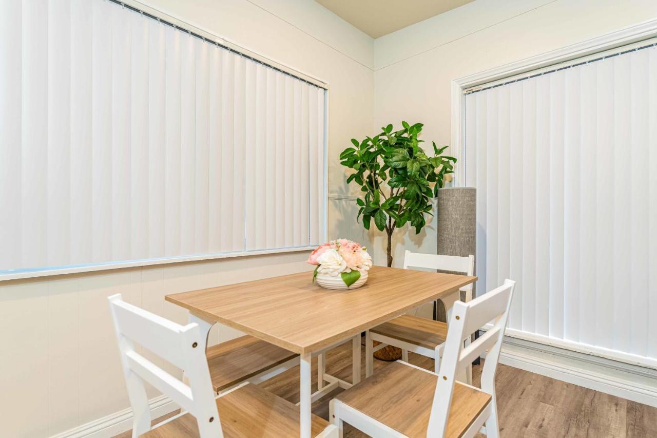 Newly Remodeled 2B1B House On Historic Route 66 Villa Glendora Bagian luar foto