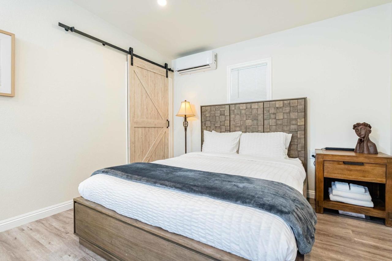 Newly Remodeled 2B1B House On Historic Route 66 Villa Glendora Bagian luar foto