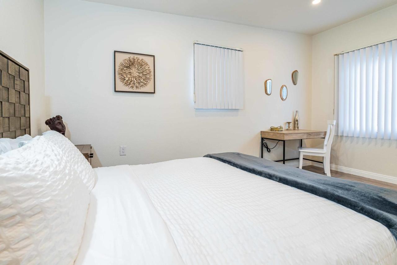 Newly Remodeled 2B1B House On Historic Route 66 Villa Glendora Bagian luar foto
